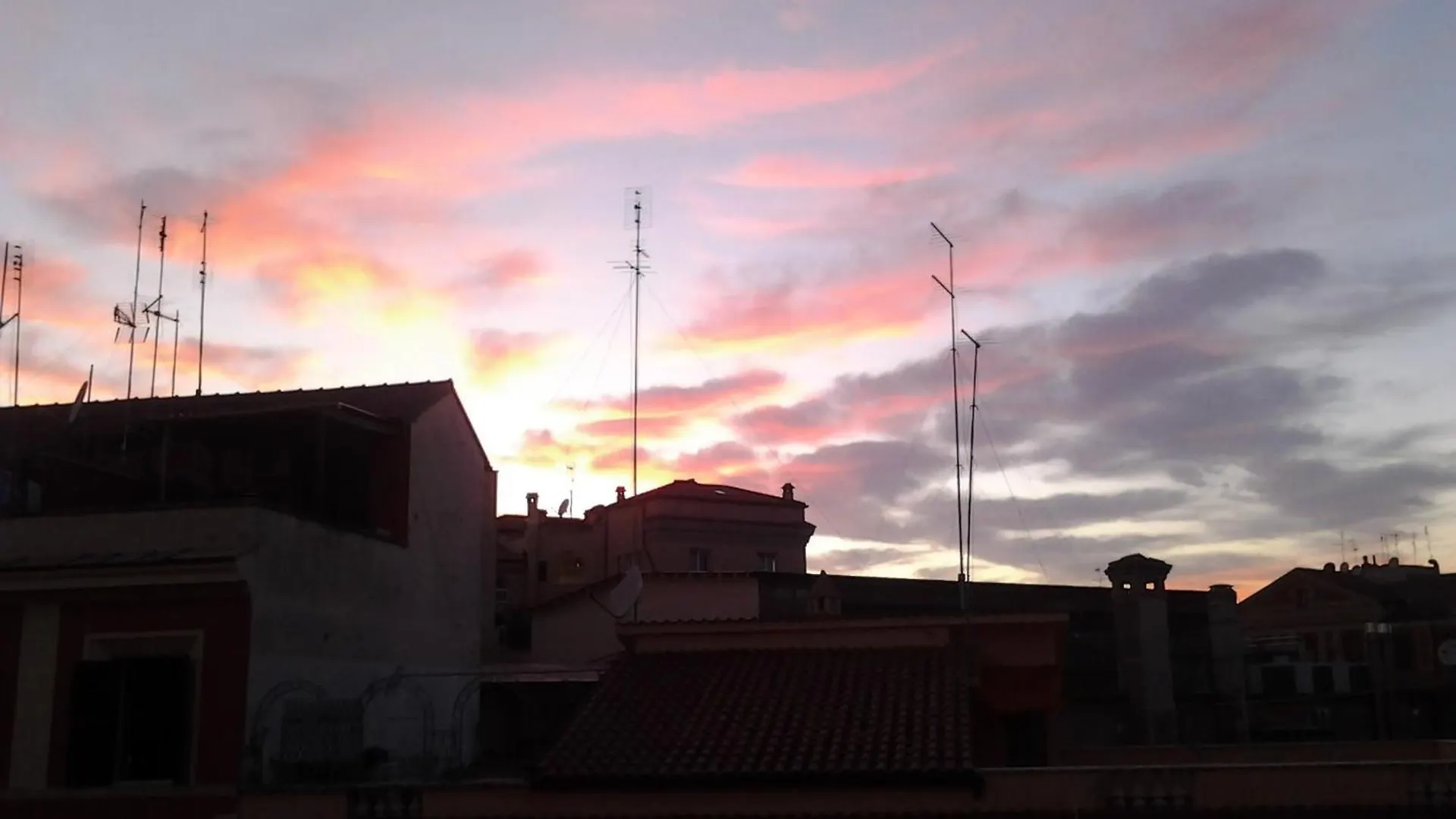 Bluemoon Attic With Sunny Terrace Apartment Rome